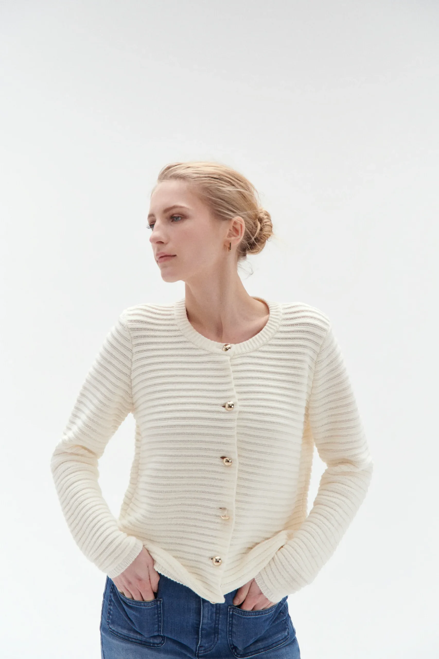 Cheap Cardigan Cecilia A Boutons Dores Femme Gilets