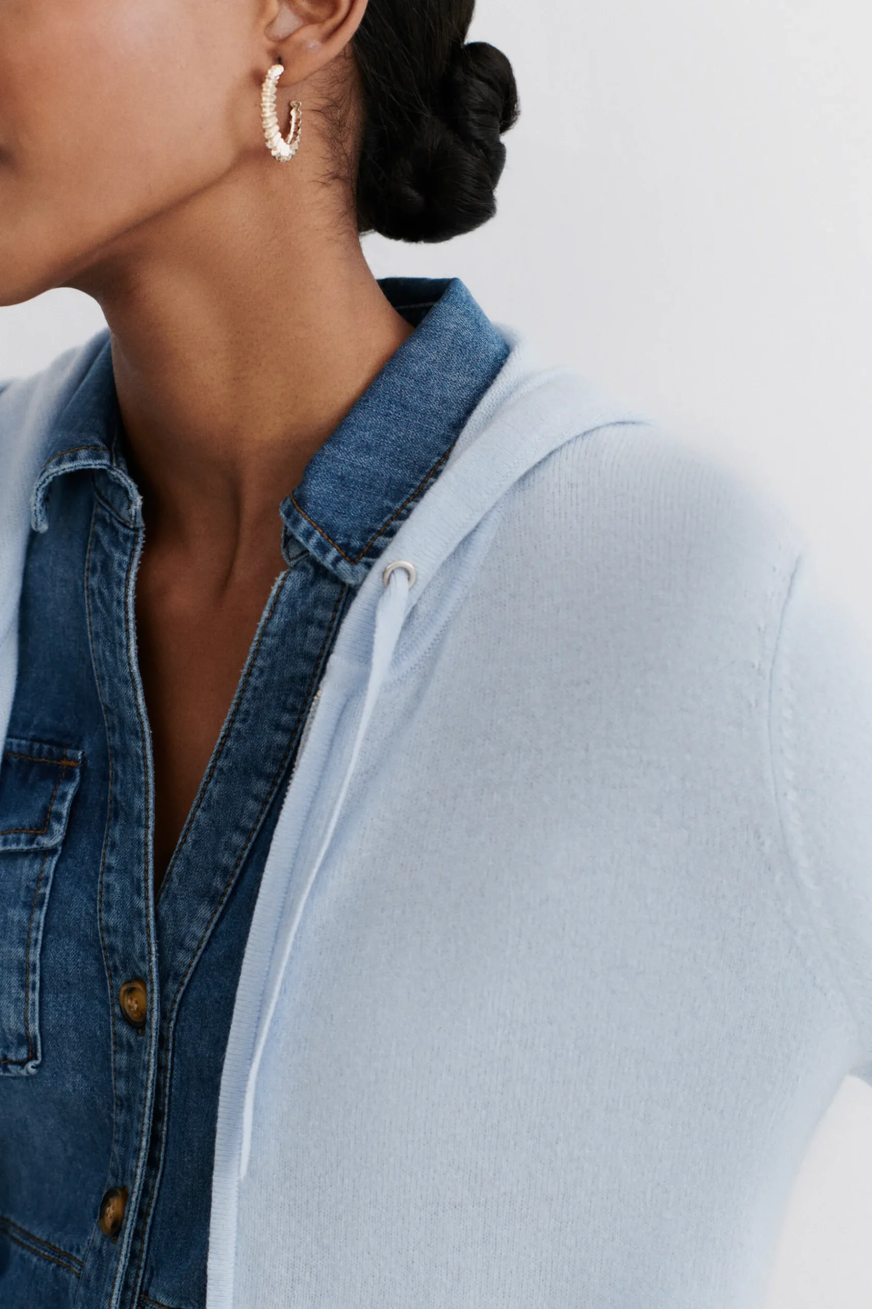 Shop Gilet Basile B Bleu Ciel Femme Gilets
