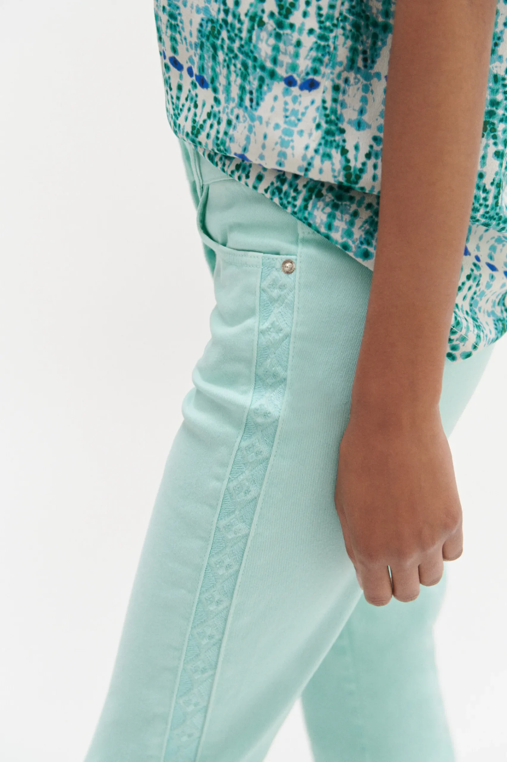 New Jean Dalston Colore A Details Brodes Femme Pantalons