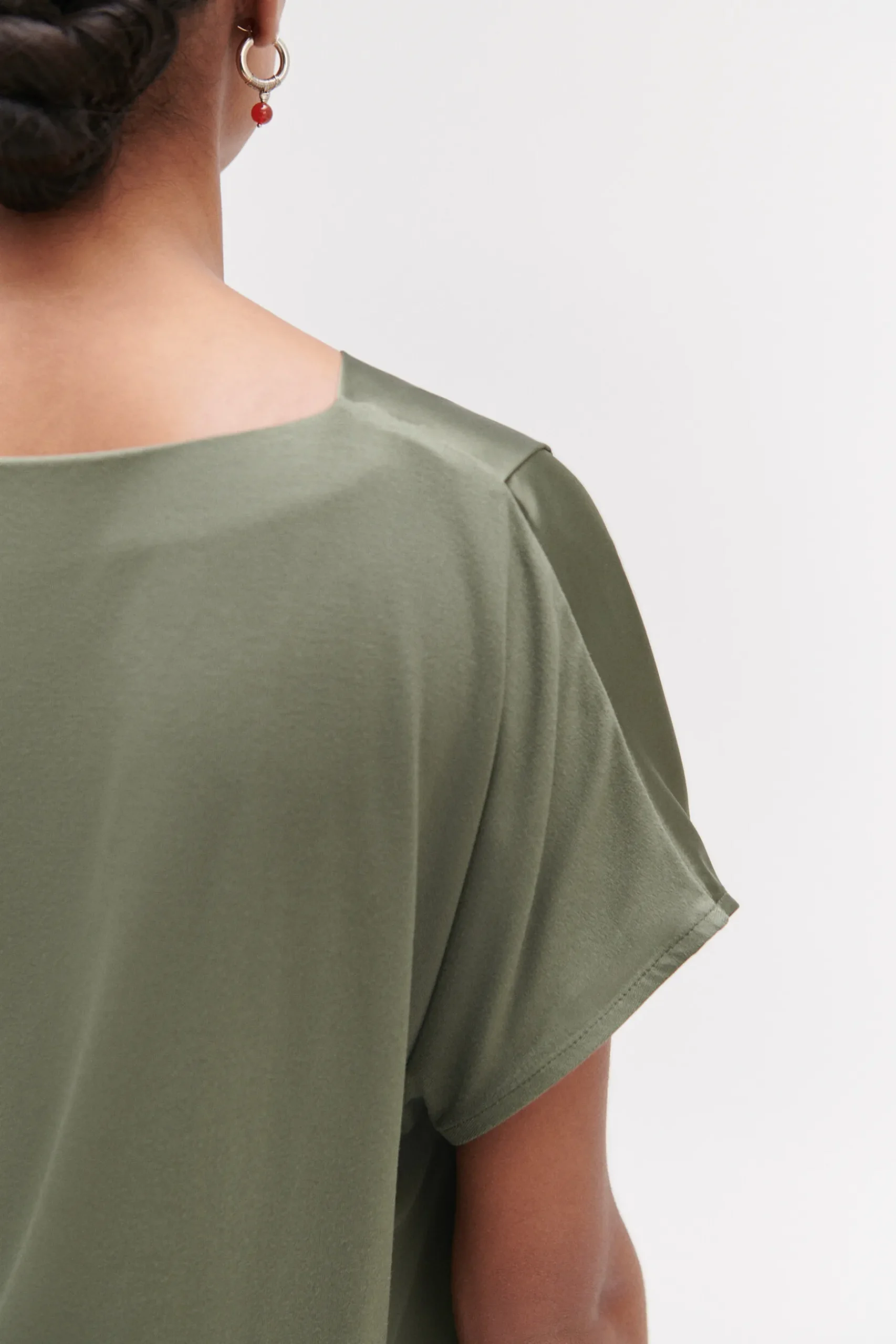 Clearance Top Victor Satine Vert Kaki Femme Tops Et T-Shirts